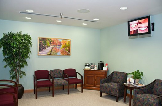 Lakeside smile Office 301-990-7778